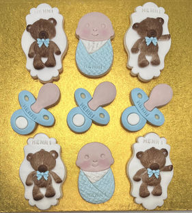Kosher baby celebration cake by Au Bon Cake in Miami Beach — photo 5