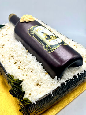 Kosher celebration cake for him by Au Bon Cake in Miami Beach — photo 6