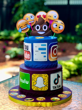Kosher themed party cake by Au Bon Cake in Miami Beach — photo 7